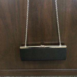 Small shoulder clutch